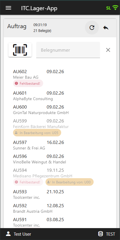 Liste mehrerer Aufträge in der ITC Lager-App mit Auftragsnummer, Kunde, Datum und Statushinweisen wie Fehlbestand oder in Bearbeitung